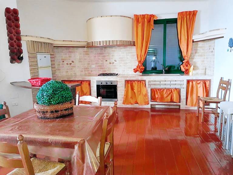 Appartament In Villetta Tonnarella at 20 meters from the sea — photo 3