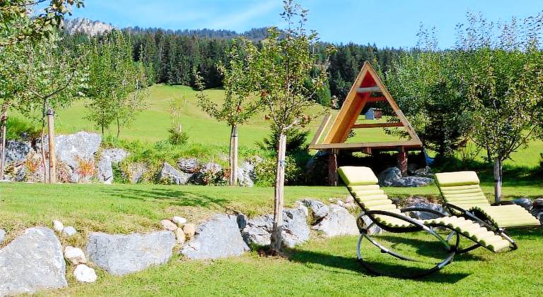 Pleasant apartment with sauna, grill & patio | Pets allowed — photo 3