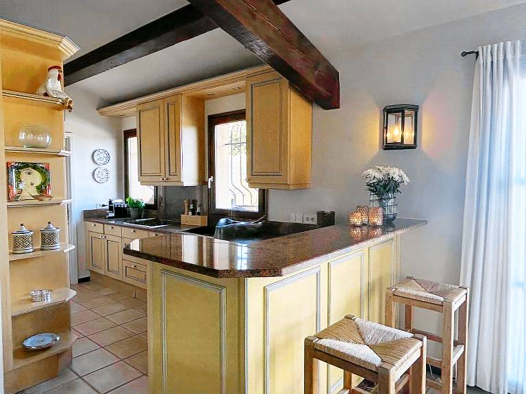 Family-oriented house with garden, private pool & terrace | Pets are welcome — photo 3