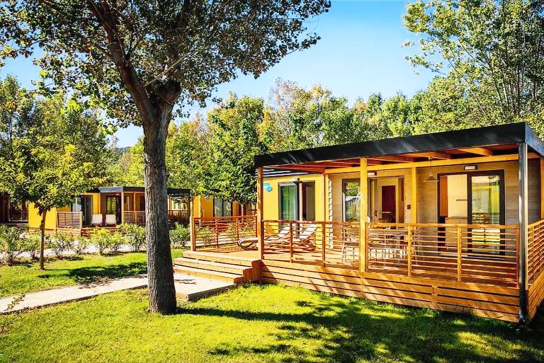 Charming mobile home with garden, terrace & sauna | Close to the beach | Pets are welcome in Rab
