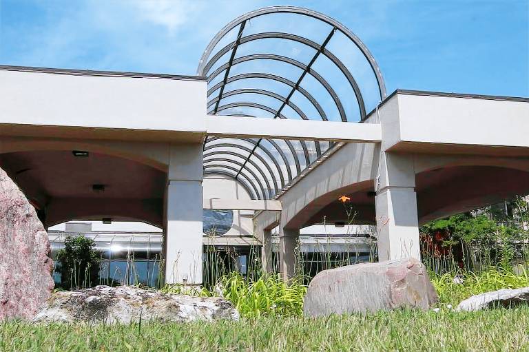 Days Inn & Suites by Wyndham Rochester Hills MI