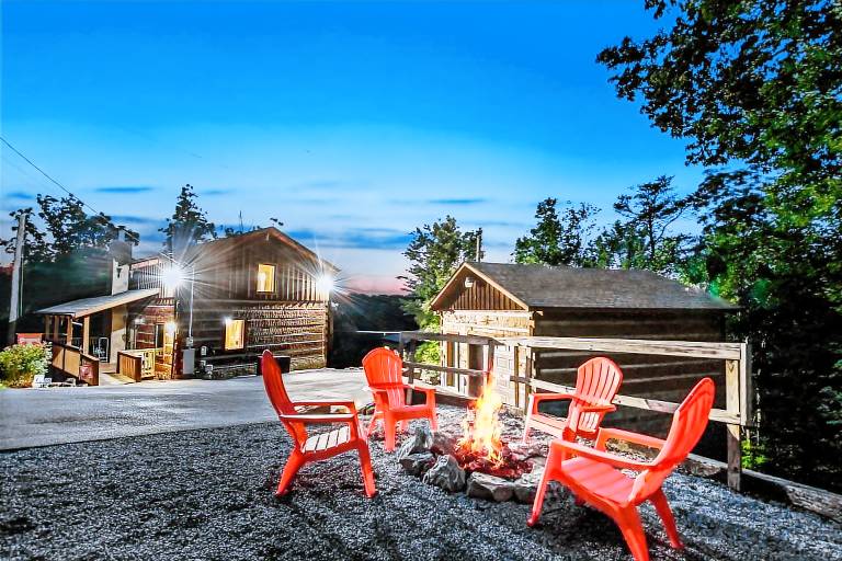 Cabin with grill | Mountain view — photo 3