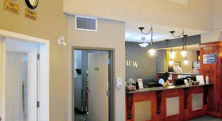 Lakeview Inns & Suites - Fort Nelson — photo 4