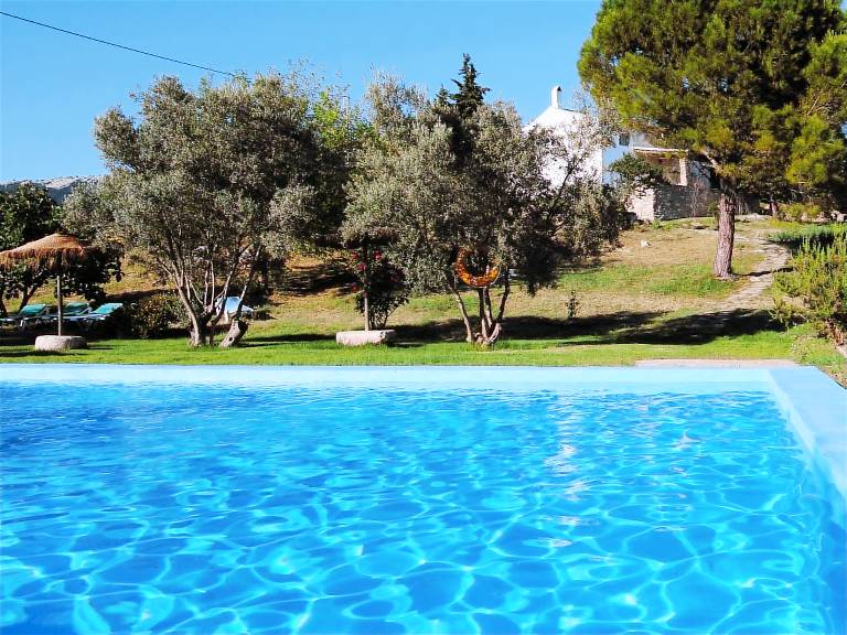Vacation home with private pool, garden & grill — photo 3