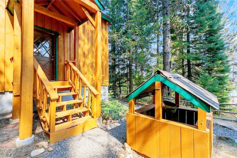 Cabin Garden Valley