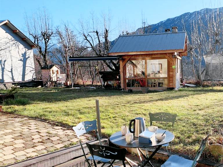 Gite with barbeque, garden & patio — photo 3