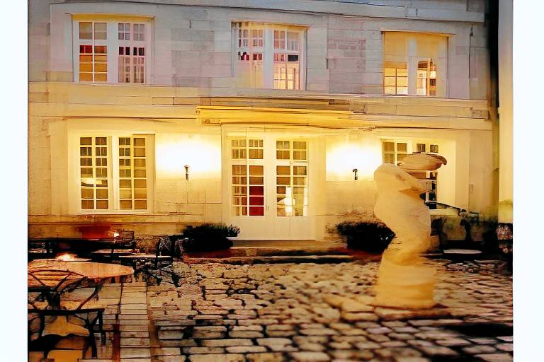 Hotel La Monnaie Arty & Spa in La Rochelle