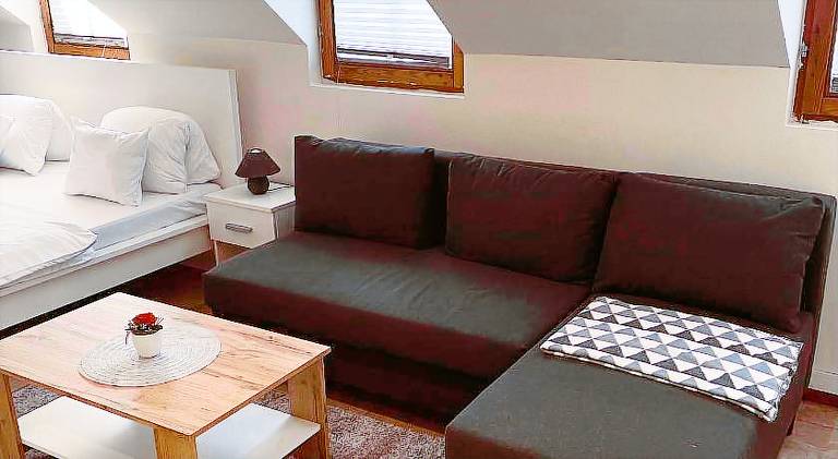 Serviced apartment for 4 persons in Sopron