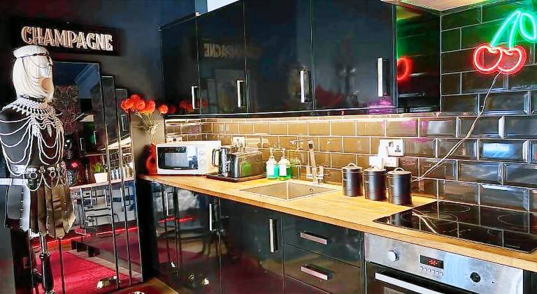 Pleasant holiday apartment | Near British Airways i360 | Beach nearby | Pets allowed — photo 4