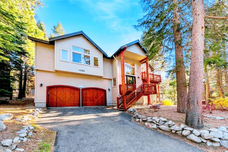 House Echo Lake
