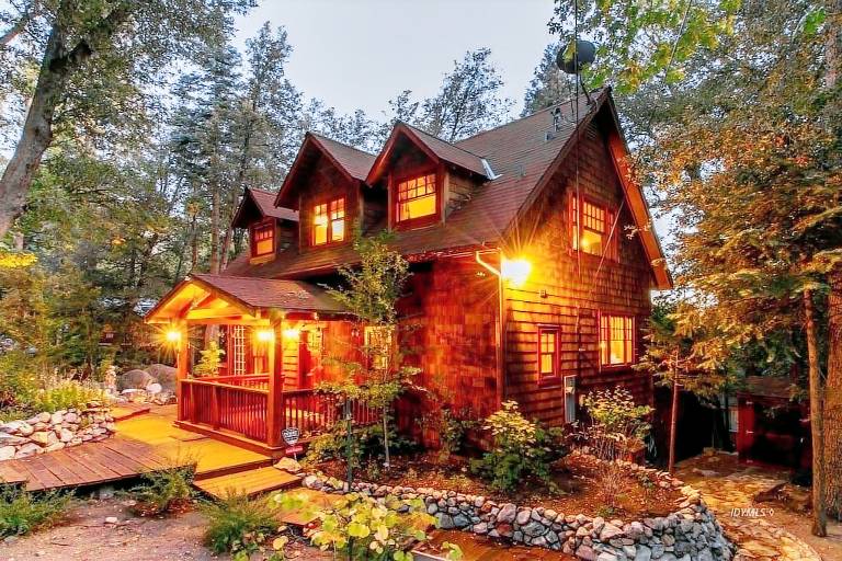 House Pine Cove
