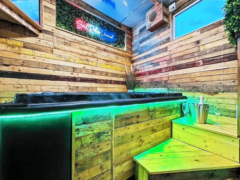 Cabin Tylorstown