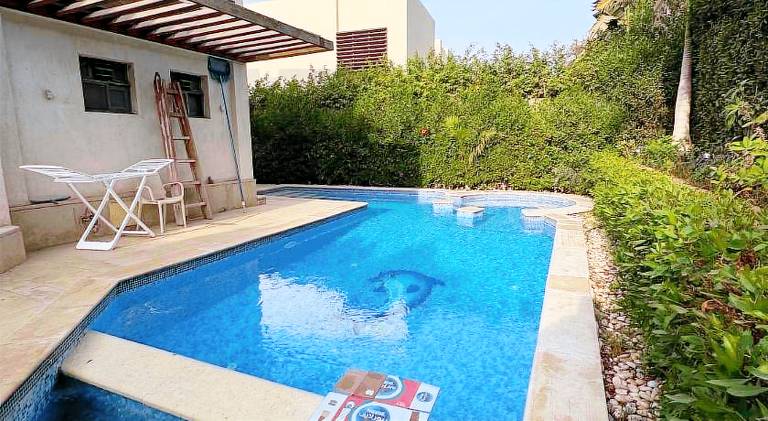 Apartment with pool in Giza