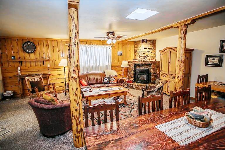 Cabin  Chama
