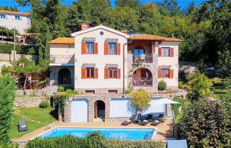 Ferienhaus  Veprinac