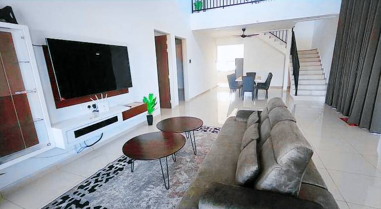 200 m&sup2; Ferienhaus