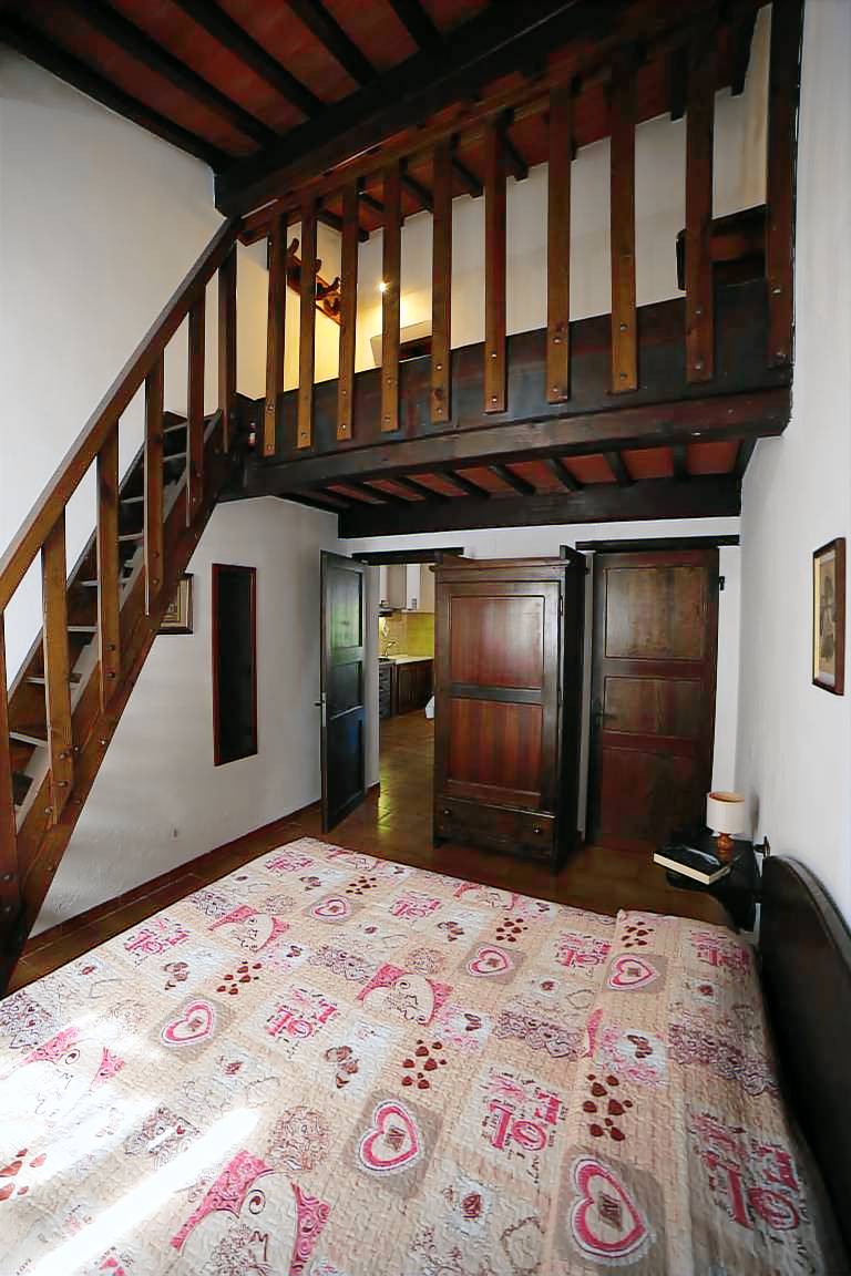 Apartment with yard, BBQ & pool | Garden view | Pets allowed — photo 4