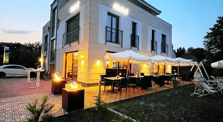 K&T Estates & Spa, Frankfurt in Kelkheim