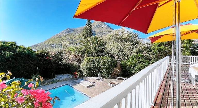 250 m&sup2; Villa