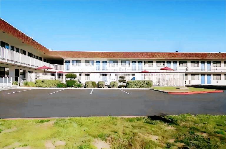 Super 8 by Wyndham Turlock in Turlock, CA