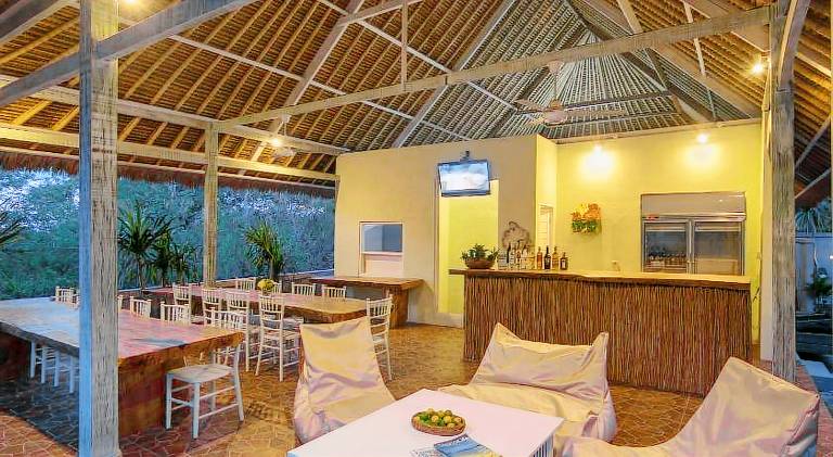 Bungalow with pool, garden & terrace | Perfect for remote work — photo 4