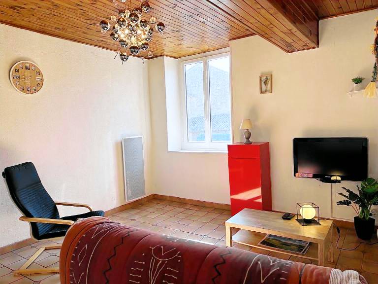 Gite with barbecue, garden & terrace — photo 4