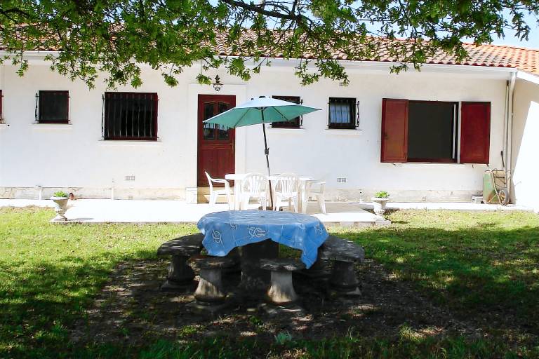 Children-friendly villa with garden & barbeque | Garden view | Pet-friendly — photo 2