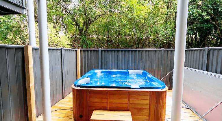 Rental apartment with hot tub | Next to Auckland Art Gallery Toi o Tāmaki — photo 3
