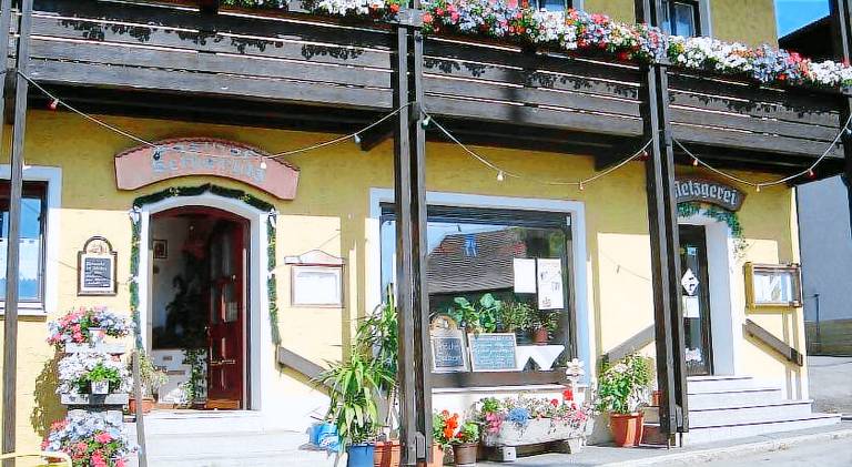 Gasthof Metzgerei Pension Schierlitz