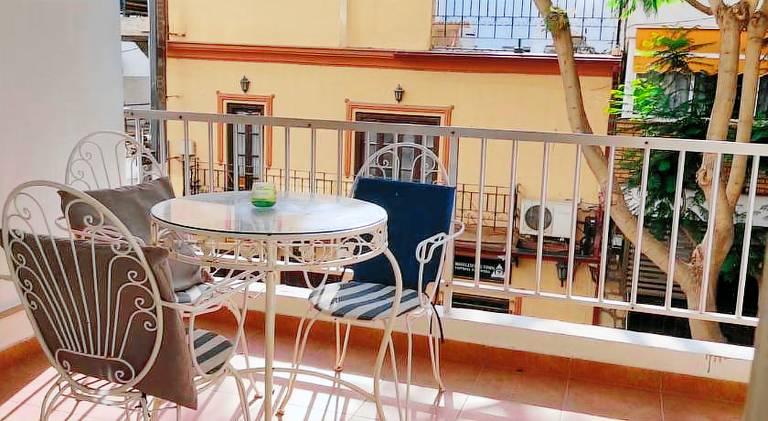 Apartment with terrace — photo 3