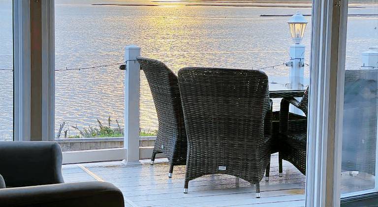 Vacation home with terrace & pool — photo 4