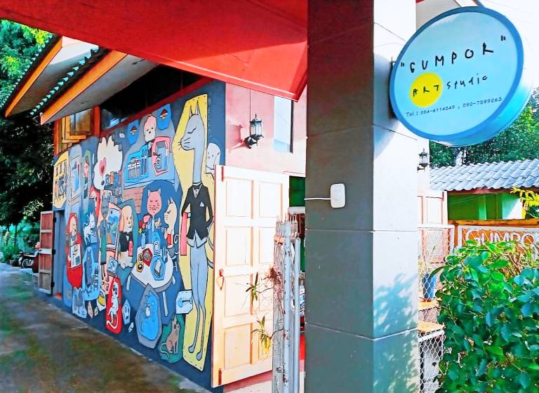 Gumpor Art Studio in Chiang Rai