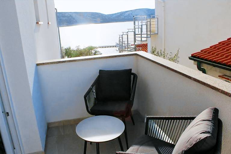 Rental apartment with pool — photo 4
