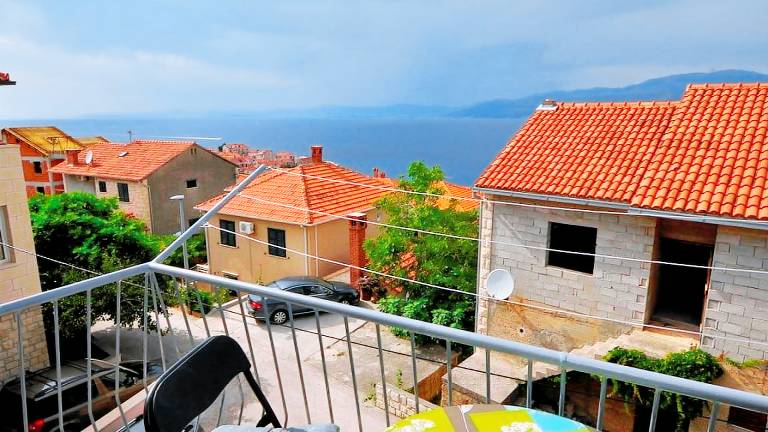 Apartma  Postira