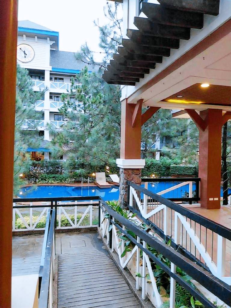 Holiday apartment with pool & patio in Tagaytay