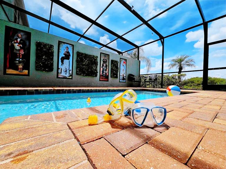 Child-friendly house with patio & private pool | Perfect for remote work | Pets allowed in Cham