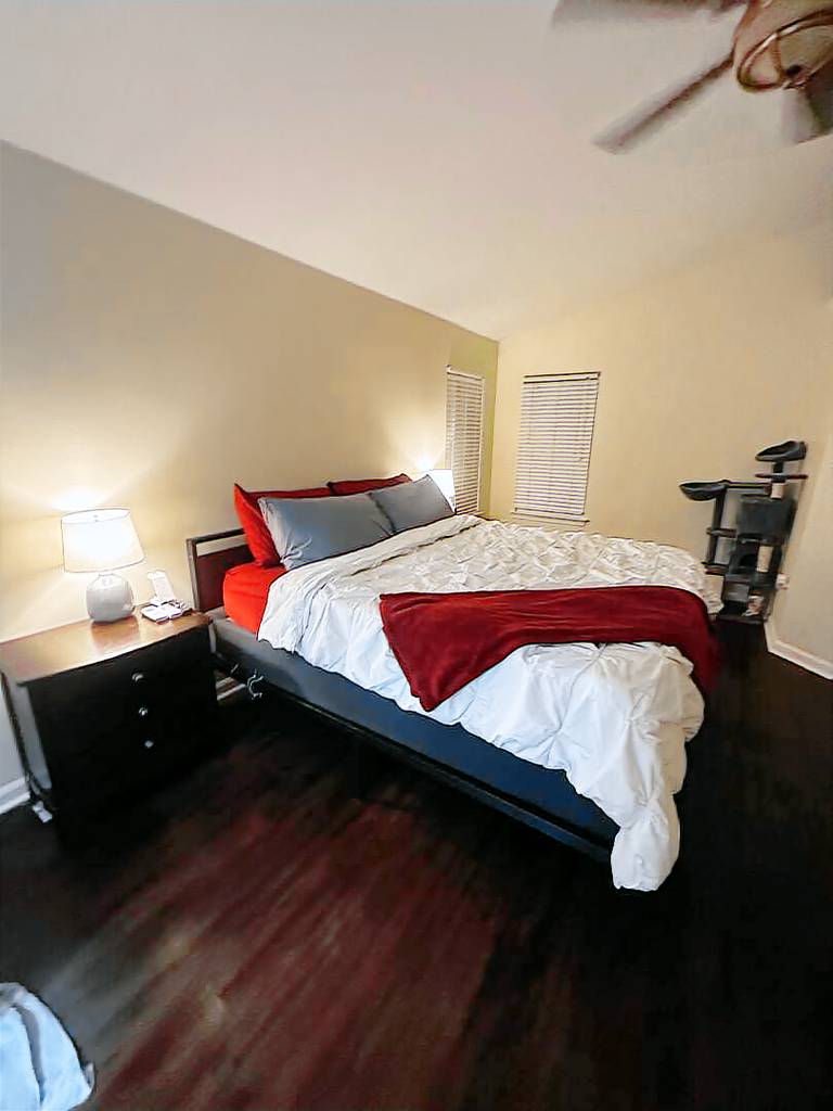 Family-friendly nice vacation home with garden, patio & pool | Pets are welcome — photo 2