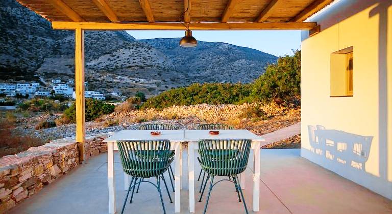 Vacation home with yard & patio — photo 4