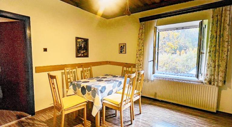 Holiday apartment with yard, patio & BBQ — photo 4