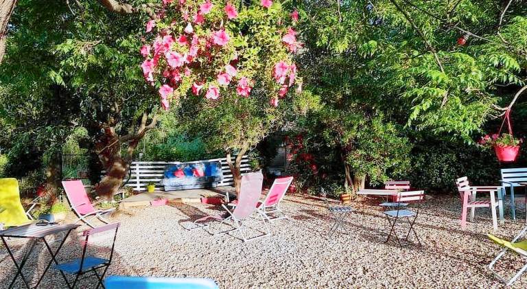 Vacation home with pool | Pet-friendly — photo 5