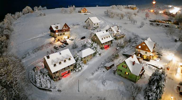 Apartament z hotelowymi udogodnieniami Zieleniec Ski Arena