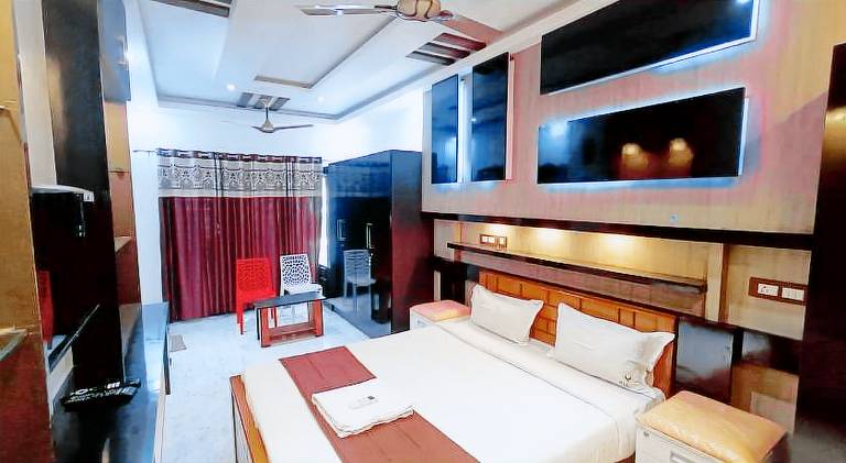 Heminn Stay Ramapuram