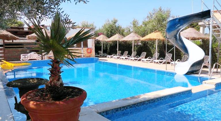 Charming holiday apartment with pool, yard & hot tub | Beach nearby | Pet-friendly in Vieste
