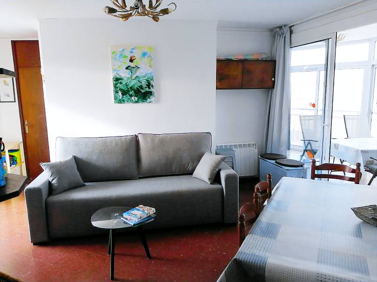 Family-oriented holiday apartment with patio | Beach view | Beach nearby | Pet-friendly — photo 4