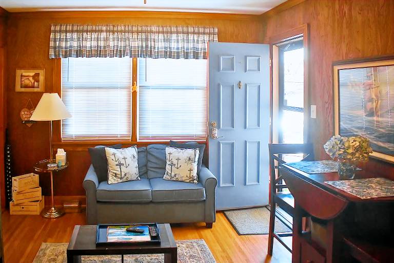 8 Mi to Broadway: WFH-Friendly Nashville Duplex! — photo 5