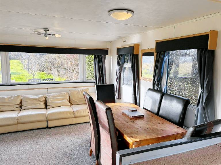 Lodge with terrace & garden | Pets allowed — photo 2