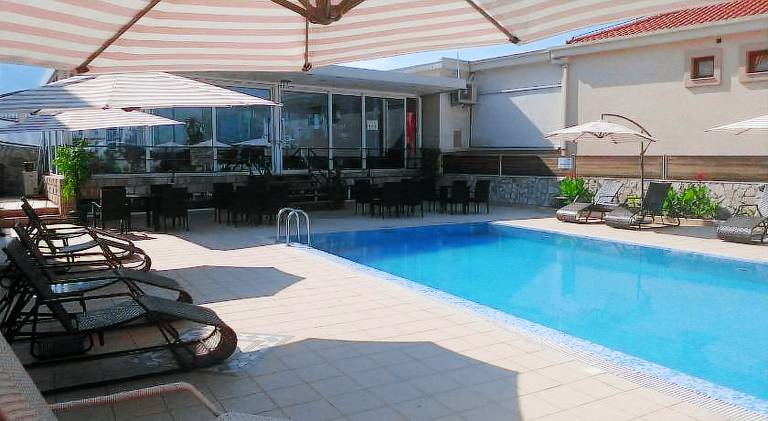Villa with 2 rooms for 8 persons — photo 5