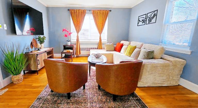 Rental apartment with yard — photo 4