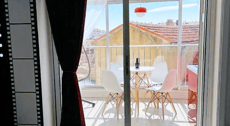 Apartment with patio — photo 2