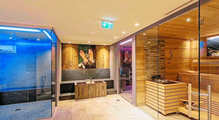 Serviced apartment with patio, pool & sauna — photo 3